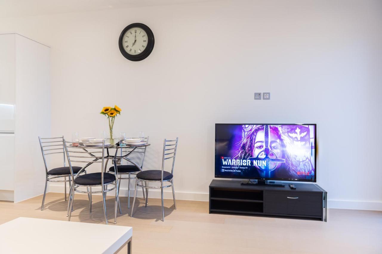 Cosy 1 Bed Apartment In Centre Of St Albans - Free Parking - 5 Min Walk To St Albans City Centre & Railway Station - Big Savings On Longer Stays!! Εξωτερικό φωτογραφία