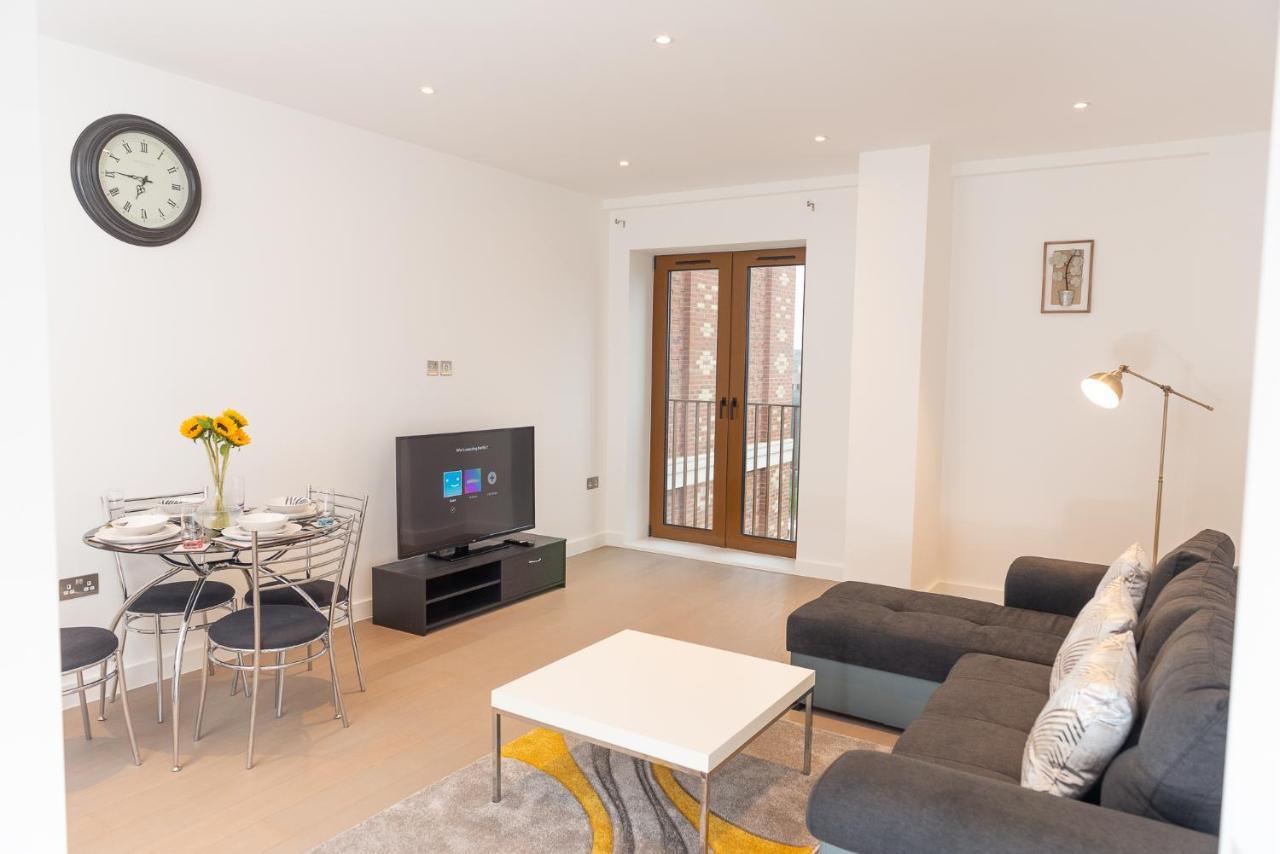 Cosy 1 Bed Apartment In Centre Of St Albans - Free Parking - 5 Min Walk To St Albans City Centre & Railway Station - Big Savings On Longer Stays!! Εξωτερικό φωτογραφία